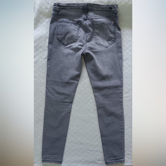 Kensie Jeans Effortless Ankle Mid-Rise Light Gray 8 - Picture 2 of 9